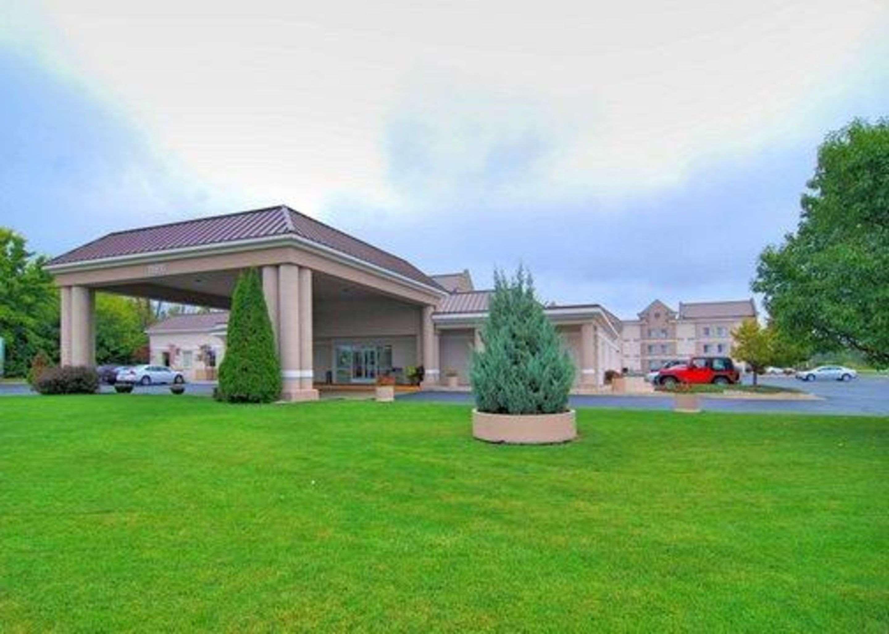 Comfort Inn Birch Run Esterno foto