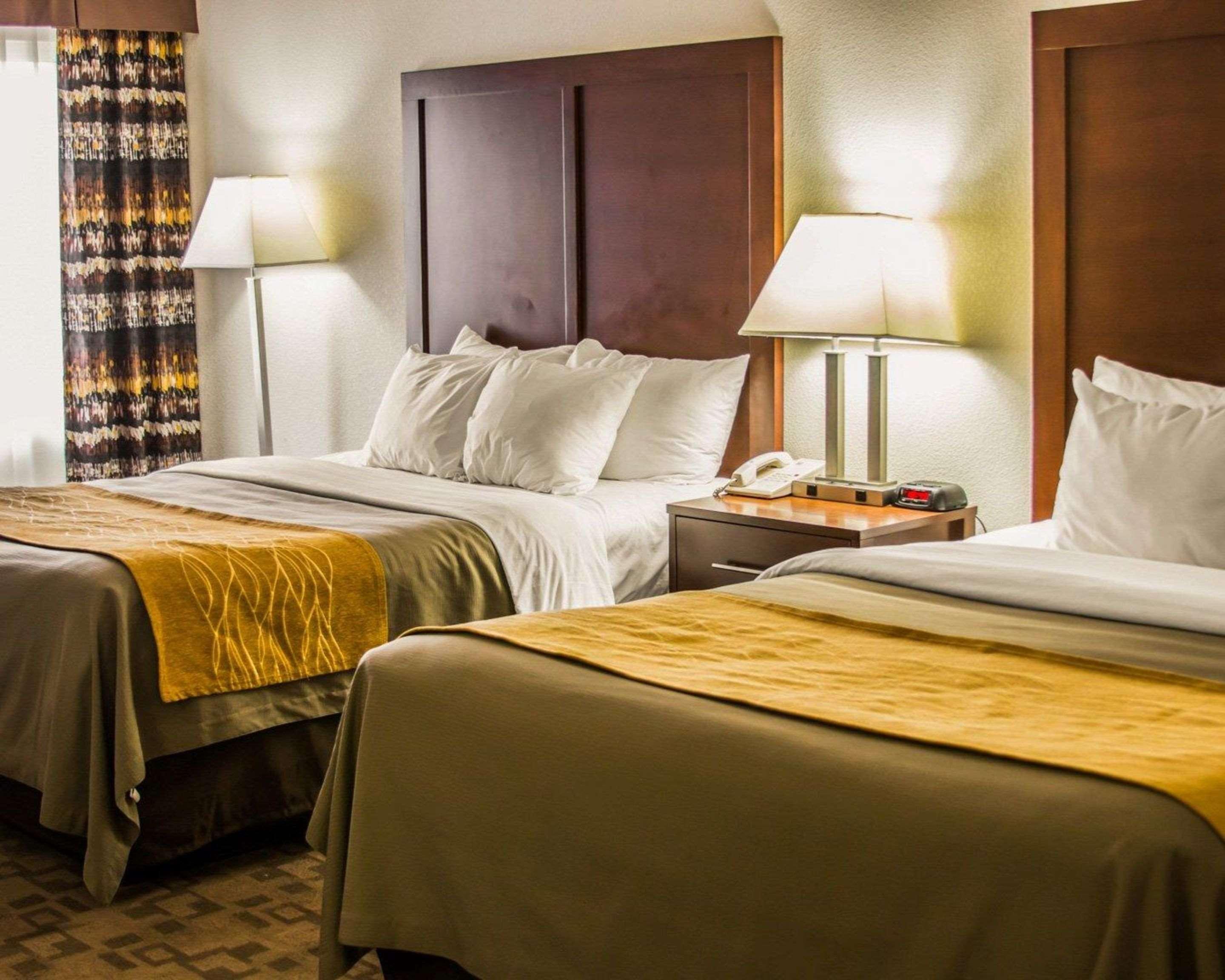 Comfort Inn Birch Run Esterno foto
