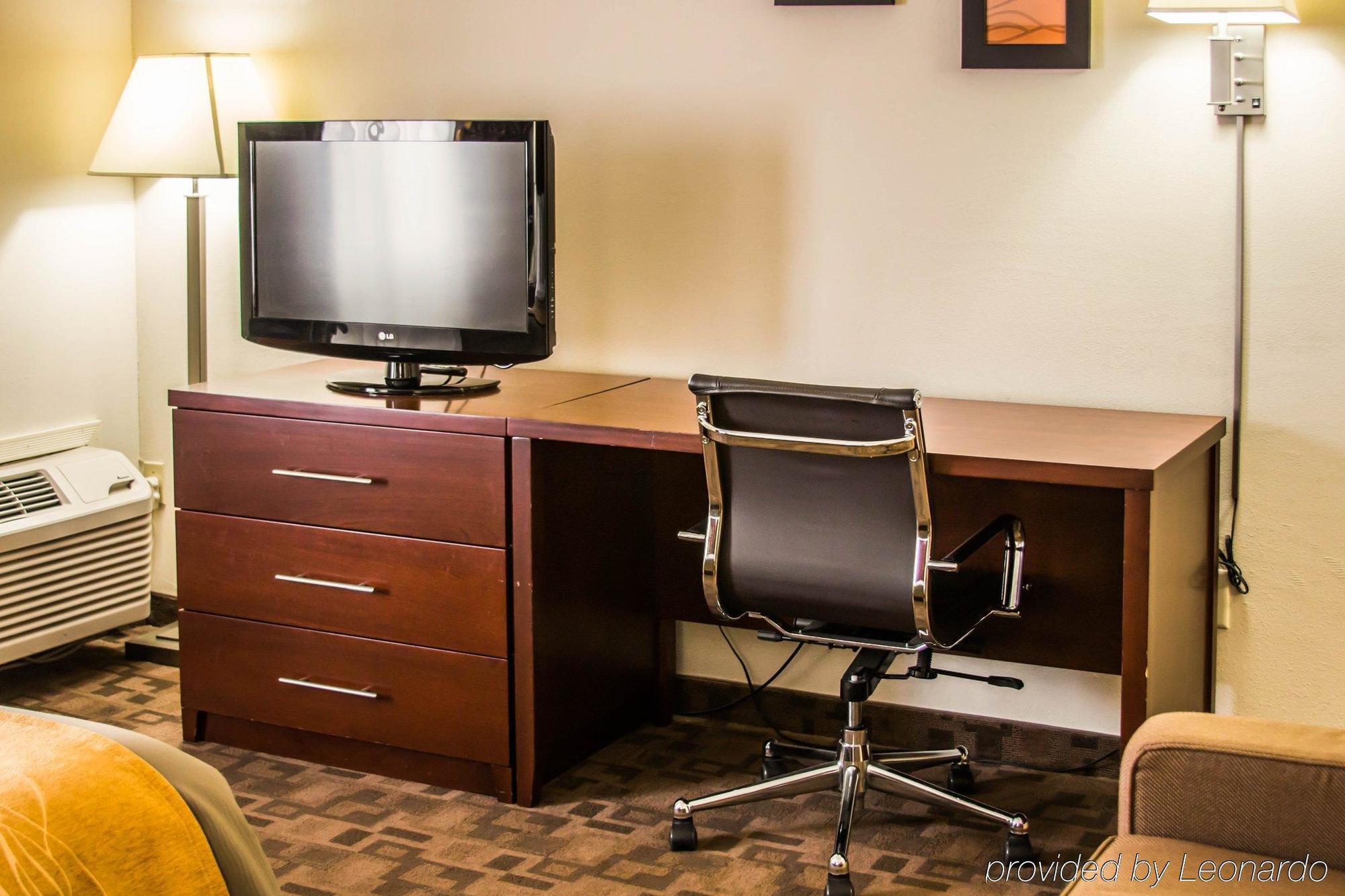 Comfort Inn Birch Run Esterno foto