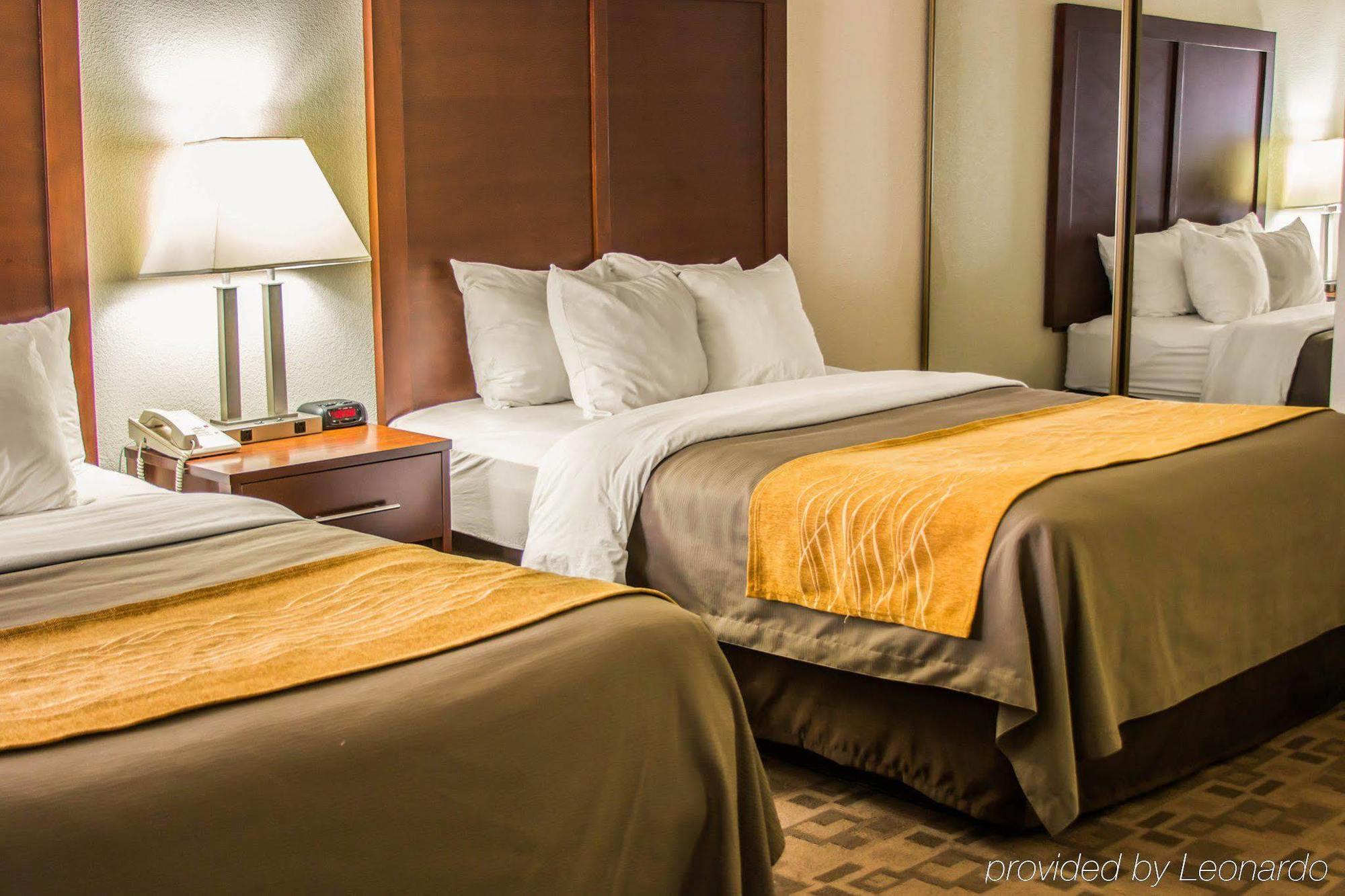 Comfort Inn Birch Run Esterno foto